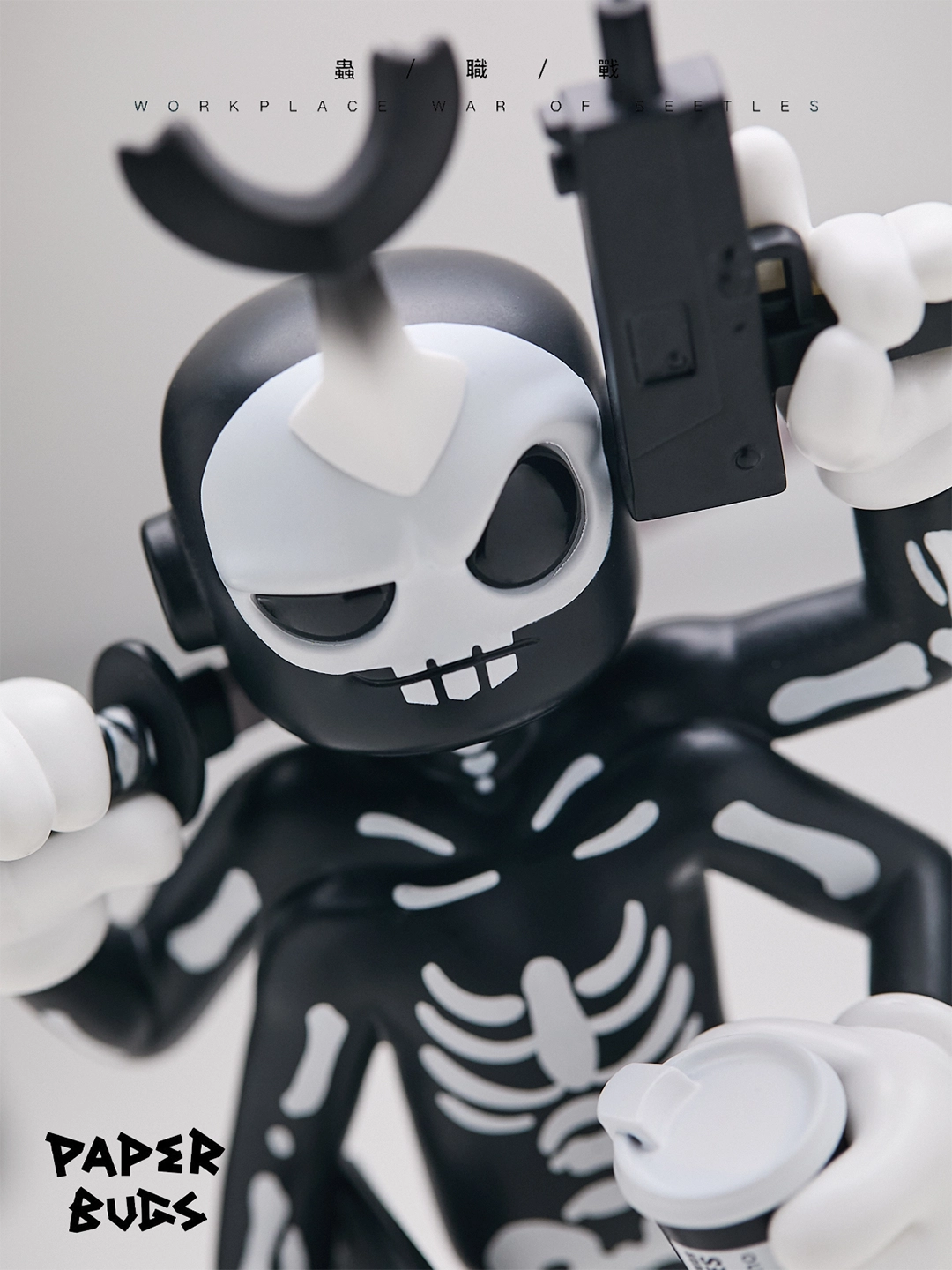 [ Pre-order ] Mr. Bone Paper Bugs Classic 200%